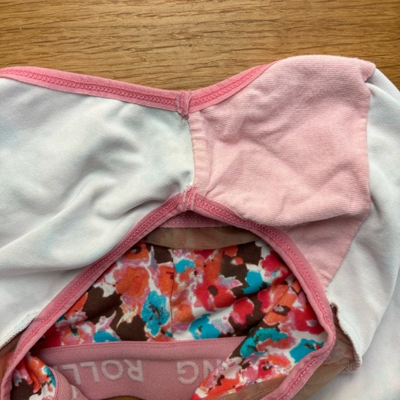 EUC Rolling Pole Shorts - Pink Floral - Size S - Picture 4 of 5